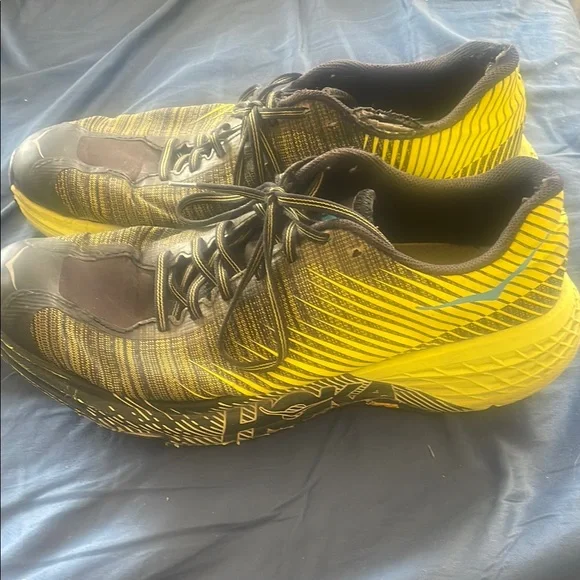 Hoka Men's Speedgoat Running Shoes - Picture 1 of 5